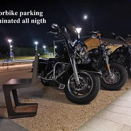 Hotel Hotel16 By Messe & Stadion Suisse In Minuten & Late Check-in