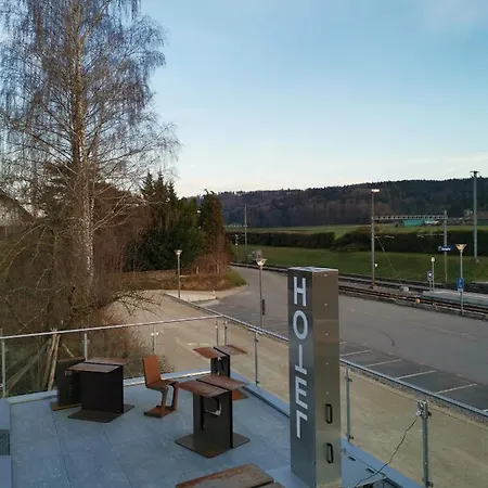 Hotel Hotel16 By Messe & Stadion Suisse In Minuten & Late Check-in *