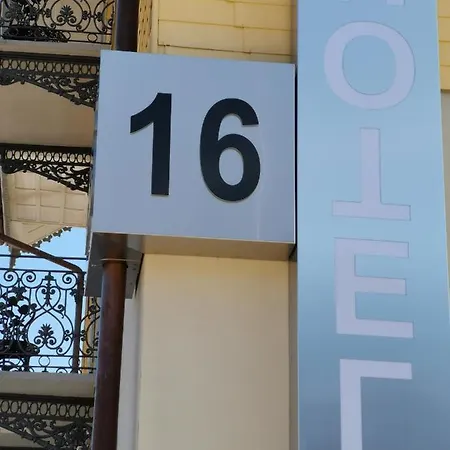 Hotel Hotel16 By Messe & Stadion Suisse In Minuten & Late Check-in