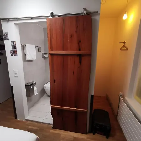 Hotel Hotel16 By Messe & Stadion Suisse In Minuten & Late Check-in