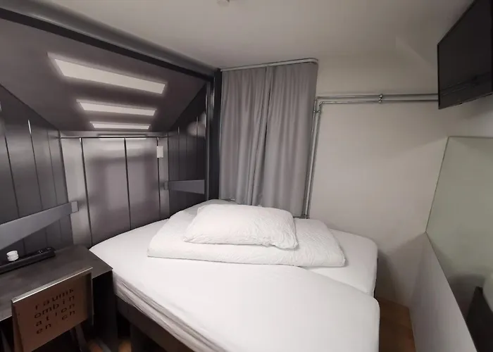 Hotel Hotel16 By Messe & Stadion Suisse In Minuten & Late Check-in *