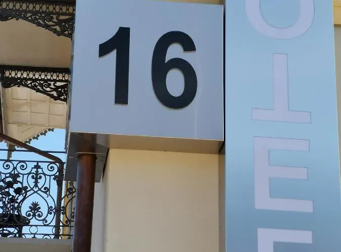 Hotel Hotel16 By Messe & Stadion Suisse In Minuten & Late Check-in